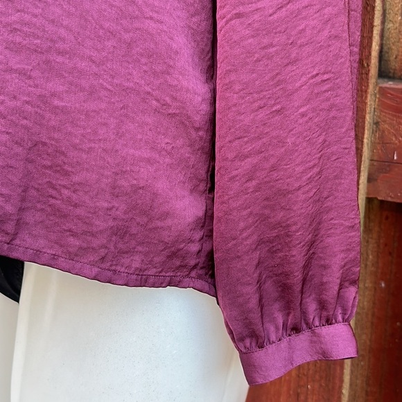 Lucky Brand Long Sleeve V-Neck Top Size XS - Picture 4 of 11